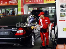 Beli BBM Pakai Kartu? Rumit!