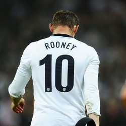 Kepalanya Sudah Oke, Rooney Akan Lepaskan Headband