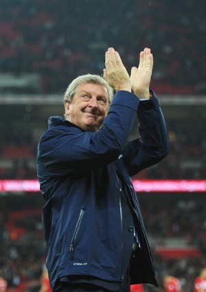 Hodgson: Inggris Layak Lolos