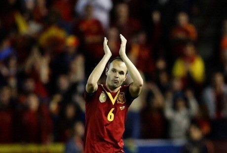 Iniesta Sambut Brasil dengan Sukacita