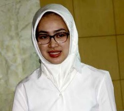 Airin Yakin Suaminya Tak Bersalah dalam Kasus Akil 