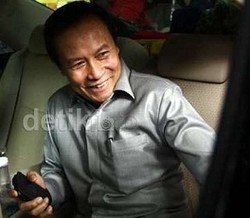 Komjen Sutarman Jalani Fit and Proper Test Calon Kapolri di DPR