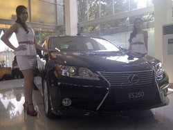 Spek Lexus ES Disesuaikan dengan Kondisi di Indonesia