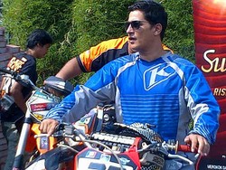 Pakai Mobil Esemka, Bucek Depp Siap Keliling Indonesia