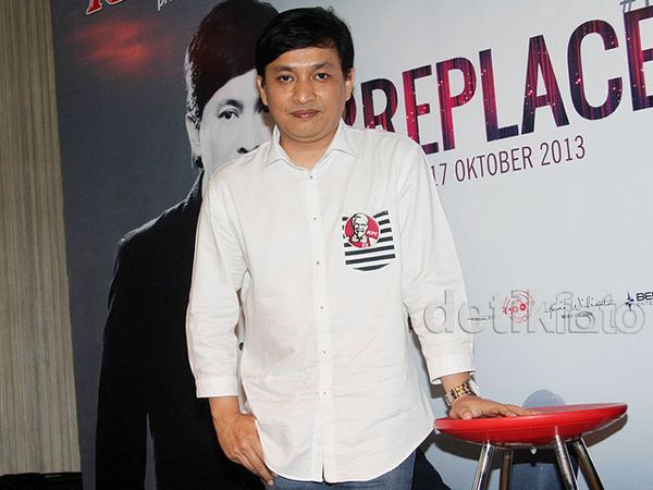 Yovie Widianto Rilis Album Irreplaceable