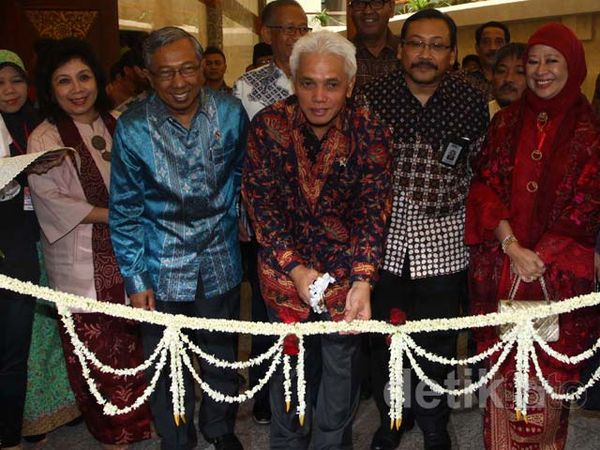 Hatta Buka Indonesia Quality Expo 2013