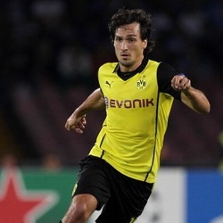 Hummels Terus Dikait-kaitkan dengan Barcelona