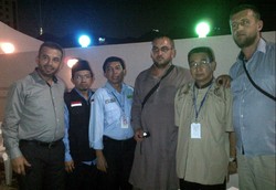 Kentalnya Keakraban Petugas Misi Haji Berbagai Negara