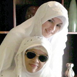 Bunda Dikenal Cerdas dan Pintar Memikat Pria 