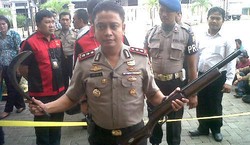 Celurit dan Senapan Angin Disita dari Penumpang Kapal