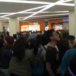 Fans Tak Sabar Saksikan Aksi Panggung CNBlue