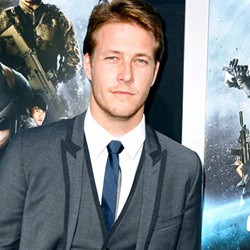 Luke Bracey Ada di Daftar Teratas Pengganti Charlie Hunnam di Fifty Shades of Grey