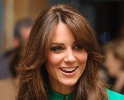 Kate Middleton Menjaga Kecantikan dengan Perawatan Racun Lebah 