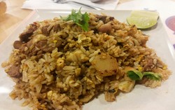 Yumm Thai: Wangi Semerbak Chicken Green Curry Khas Thailand 