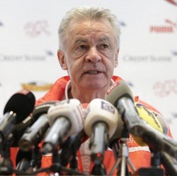 Ottmar Hitzfeld Akan Pensiun Usai Piala Dunia 2014