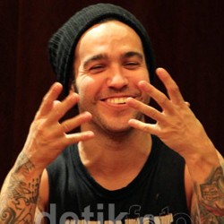 Fall Out Boy Ciptakan Musik Berbeda untuk Album Save Rock N Roll