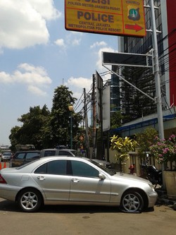 Pengemudi Mercy Narkoba Jadi Tersangka dan Ditahan