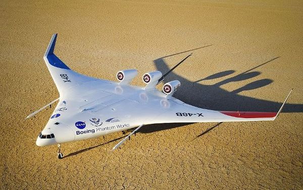 Deretan Pesawat Teraneh: Terbang Tanpa Sayap & Mirip Paus