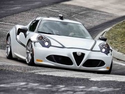 Alfa Romeo Cetak Rekor Kecepatan