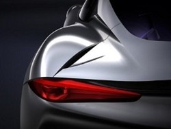 Ada Sebastian Vettel di Infiniti Pesaing Porsche Panamera