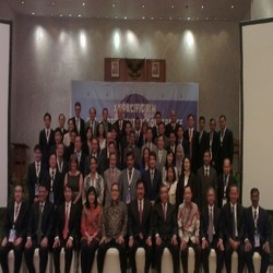 Para Perwakilan Perusahaan Percetakan Uang Kumpul di Indonesia