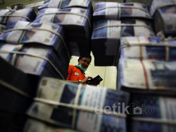 Peruri Kewalahan Terima Pesanan Cetak Uang