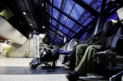 7 Tips Terbang Tengah Malam