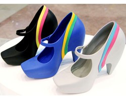 Editors Choice: Tampil Fashionable dengan Sepatu Karl Lagerfeld untuk Melissa