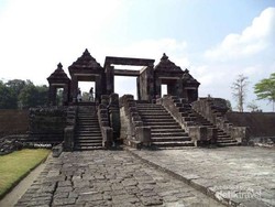 Candi Prambanan & Ratu Boko, Warisan Yogya yang Cantik