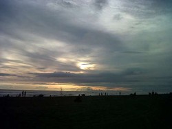 Menunggu Sunset Cantik di Parangtritis