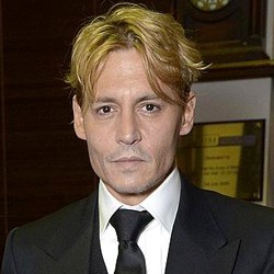 Johnny Depp Tampil Pirang di London Film Festival