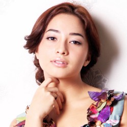 Ibunda Turun Tangan Kerjakan Tugas Sekolah Ketika Nikita Sibuk Syuting