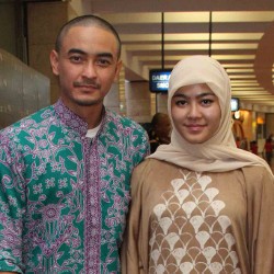 Naik Haji, Zumi Zola Berharap Segera Dikaruniai Momongan