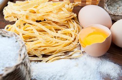  Pure Sayuran dan Telur Bebek Ternyata Jadi Bahan Alami Pasta Tradisional