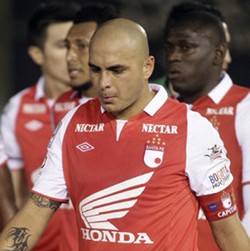 Lupa Bawa Seragam Tandang, Tim Sepakbola Ini Terpaksa Beli Jersey di Kaki Lima