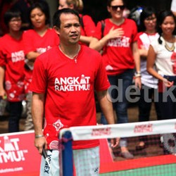 Tak Mau Sekadar Penggembira, PBSI Wacanakan Absen di Piala Uber 2014