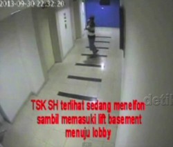 Gaya Santai Surya Hakim yang Terekam CCTV Saat Mengatur Pembunuhan Holy