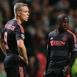 Kalah, Ajax Jadi Juru Kunci