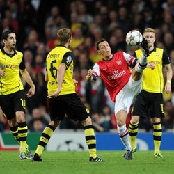 Dortmund Taklukkan Arsenal di Emirates