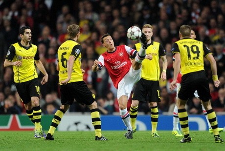 Dortmund Taklukkan Arsenal di Emirates