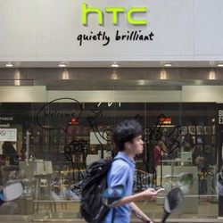 HTC Ikut Garap Jam Tangan Pintar?
