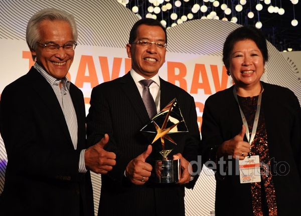 Dirut Garuda Raih TBLA 2013