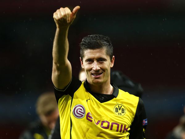 Dortmund Tundukkan Arsenal 2-1