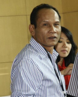 Terkait Suap Akil Mochtar, Wakil Bupati Gunung Mas Diperiksa KPK