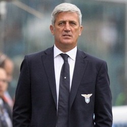 Rumor Pengunduran Diri Tak Usik Fokus Petkovic