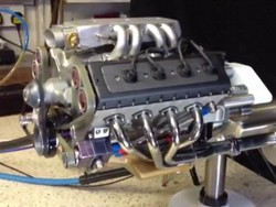Inikah Mesin V8 Terkecil di Dunia?