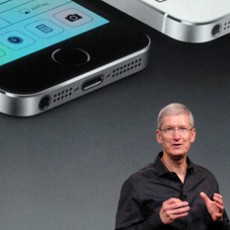 Sindiran CEO Apple: Tablet Ganjil Sampai Ponsel Sampah