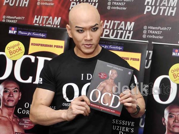 Deddy Corbuzier Rilis Buku Diet