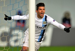 Sergio Aguero merayakan gol. Getty Images/Epsilon.