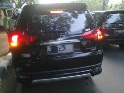 Terobos Jalur Bus TransJ Koridor I, Pajero Sport Ditilang Polisi